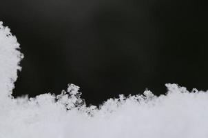 neve fresca com cristais foto