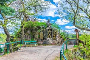 karlovy varia, república tcheca, 10 de maio de 2019 peter the great busto monument em um mirante de rock peter height foto