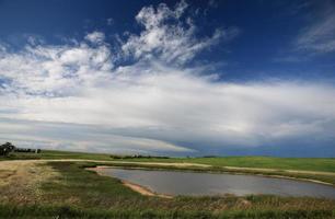 nuvens de tempestade sobre Saskatchewan foto
