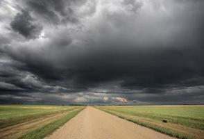 nuvens de tempestade sobre Saskatchewan