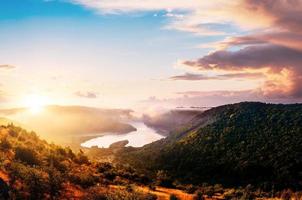 montanha bela paisagem foto