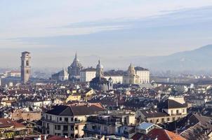 cidade de torino horizonte de torino panorama birdeye visto de cima foto