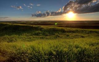 nuvens de tempestade pradaria céu saskatchewan foto