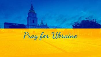 orar pela ucrânia, bandeira da ucrânia. rússia vs ucrânia pare a guerra, rússia e ucrânia lutando foto