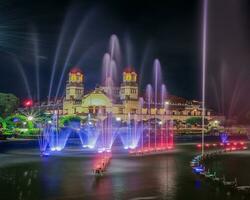 lawang sewu arquitetura vista à noite foto