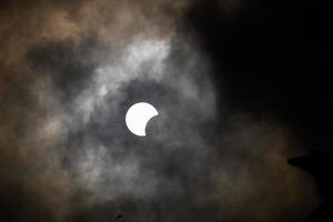 céu eclipse solar foto