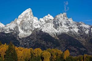 cores do outono no lee dos grandes tetons foto