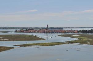 vista aérea da ilha de burano, veneza foto