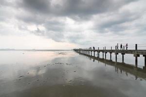 visita turística à ponte pantai murni foto