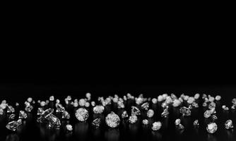 diamantes em fundo preto com reflexo na superfície. renderização 3D. foto