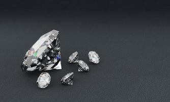 diamantes de renderização 3D na superfície de couro cinza foto