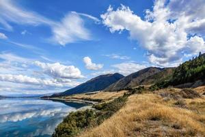 vista panorâmica do lago hawea foto