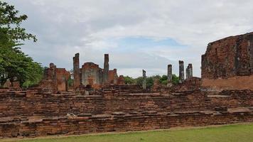 antigo templo wat phra si sanphet da delegacia de ayutthaya parque histórico ásia tailândia foto