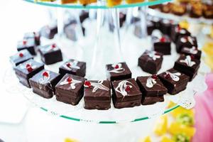 boa mesa de buffet requintada em um evento solene foto