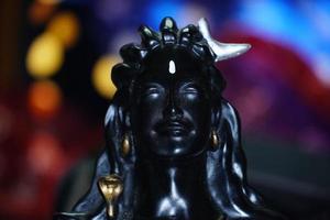 estátua de aadi yogi, imagem de shiv ji foto