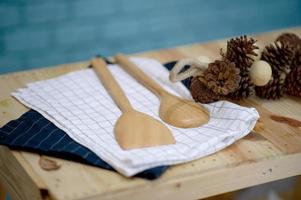 utensílios de cozinha bela cozinha, conceito de casa e arranjo de casa foto