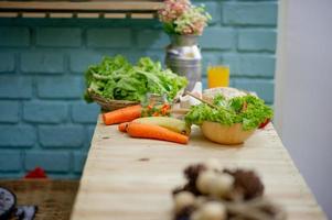 utensílios de cozinha bela cozinha, conceito de casa e arranjo de casa foto