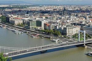 vista do rio Danúbio em budapeste foto