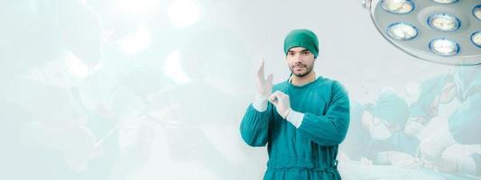 fundo de banner da equipe profissional de médicos cirúrgicos está trabalhando na sala de operação do hospital, conceito de trabalho em equipe de pessoa cirurgião de medicina foto