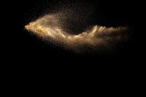 abstrato nuvem movimento turva explosão background.sandy areia isolada sobre fundo escuro. foto