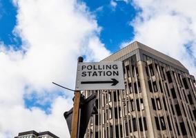 hdr assembleia de voto em londres foto