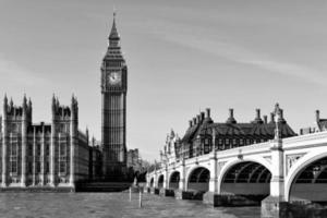 Londres, Reino Unido, 2015. Westminster Bridge e Big Ben foto