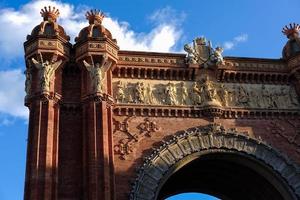 arco do triunfo em barcelona na espanha foto
