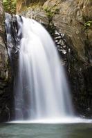 Dawna Falls, Karen State, Mianmar, Ásia foto