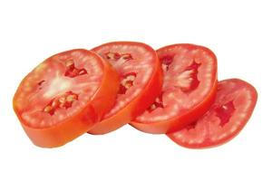 fatia de tomate isolada no fundo branco. foto