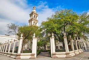 monterrey, macroplaza, catedral metropolitana catedral metropolitana de monterrey foto