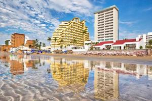 mazatlan zona dourada zona dourada, famosa praia turística e zona de resort foto