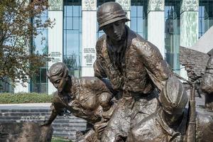 Varsóvia, Polônia, 2014. memorial dos insurgentes aos combatentes poloneses da revolta de Varsóvia em Varsóvia foto