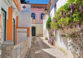 ruas cênicas de cascais no centro histórico da cidade foto