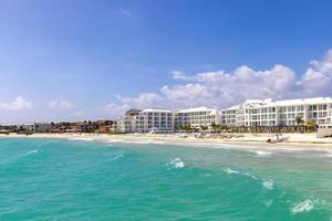 méxico praias cênicas playas e hotéis de playa del carmen, um popular destino turístico de férias foto