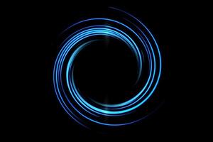 túnel espiral azul brilhante com linha de luz de efeito em fundo preto foto