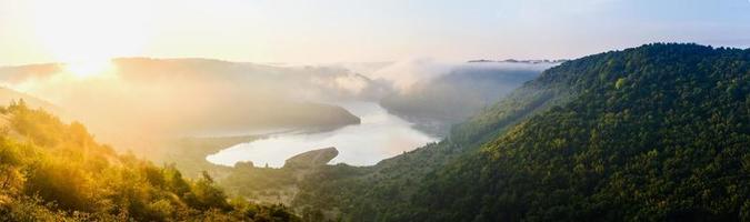 montanha bela paisagem foto