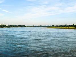 hdr rio rhein em duesseldorf foto