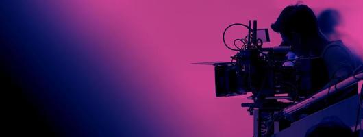 gravação de vídeo em estúdio. registros de câmeras ou filmagens para blogueiros profissionais. foto
