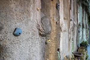 treinamento de alpinismo na parede artificial no resort foto