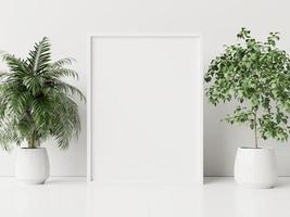 cartaz interior simulado com vaso de plantas, flor na sala com parede branca. foto