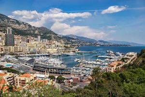 monte carlo, mônaco, 2006. uma variedade de barcos e iates no porto e na marina foto