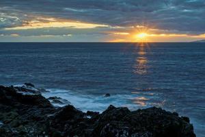 pôr do sol visto de callao salvaje, santa cruz de tenerife espanha foto