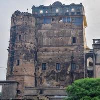 jahangir mahal orchha forte em orchha, madhya pradesh, índia, jahangir mahal ou palácio de orchha é cidadela e guarnição localizada em orchha. madhya pradesh. Índia, sítios arqueológicos indianos foto