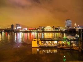 hdr river thames south bank, londres foto