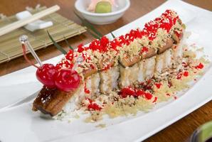 sushi dragão japão foto