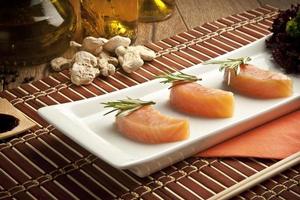 imagem de sushi de salmão