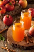 cidra de maçã laranja orgânica foto