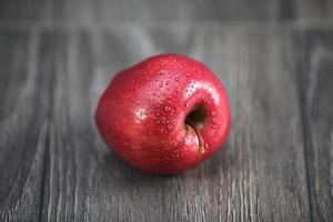 maçãs vermelhas crocantes