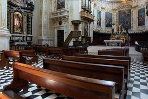 bergamo, lombardia, itália, 2017. vista interior da catedral de st alexander foto