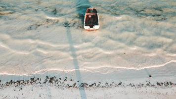 praia de muyuni, ilha de zanzibar, tanzânia foto